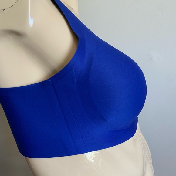 Knix M+ wireless bra in blue with plunging neckline and mesh detail - Picture 13 of 16